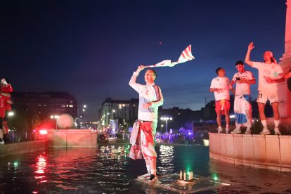 La Cultural celebra el ascenso a Segunda División en Guzmán.