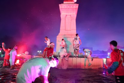 La Cultural celebra el ascenso a Segunda División en Guzmán.