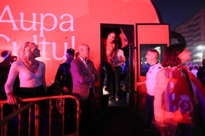 La Cultural celebra el ascenso a Segunda División en Guzmán.