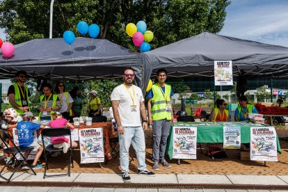 Más de 70 personas en la carrera solidaria Patinando por Angola