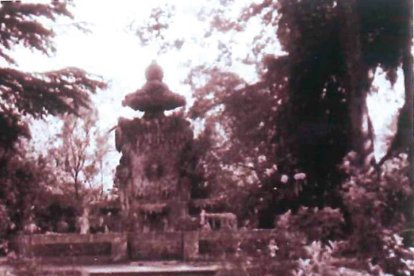 La fuente de los jardines de La Fontana que dio el nombre a la finca.
