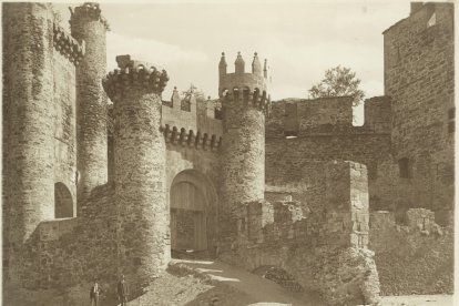 El Castillo de Ponferrada en 1924.