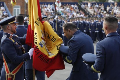 La Academia del Aire de León titula a 320 sargentos.
