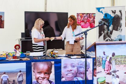 El consejero de presidencia presidió la inauguración del festival de la cooperación.