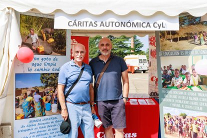 El consejero de presidencia presidió la inauguración del festival de la cooperación.