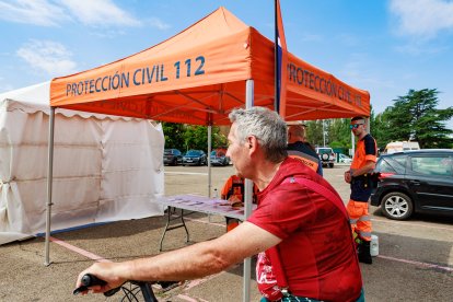 El consejero de presidencia presidió la inauguración del festival de la cooperación.