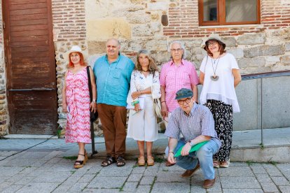 Un momento de la lectura pública 'Un océano en mí' de Creacción Mental.