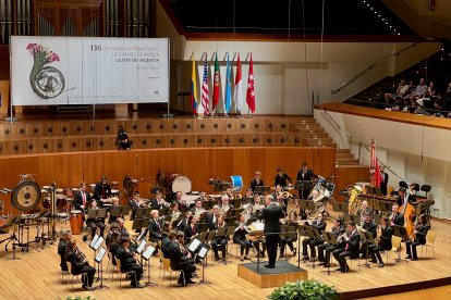 Banda Almàssera en una actuación