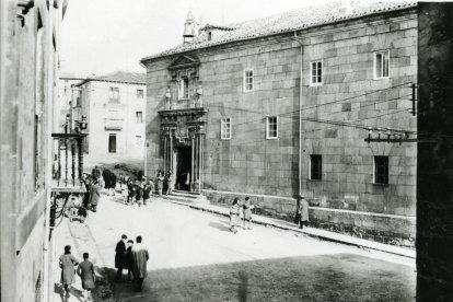 AHPSo 169 (Archivo Carrascosa); Foto de Tiburcio Palomar Crespo. Instituto Antonio Machado (Soria) año 1925-1929