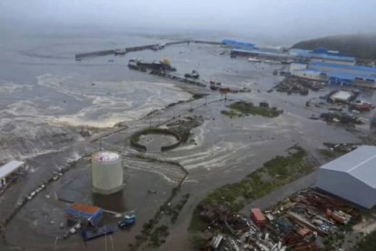 Las olas han alcanzado los seis metros en Rusia y todo el pacífico está en alerta ante el temor de un posible tsunami