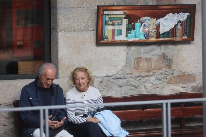 Recorrido por la muestra pictórica de Gema Yolanda Pérez Alonso en el Museo del Bierzo, en Ponferrada.