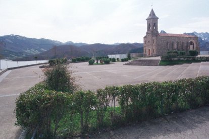 Iglesia de Riaño.