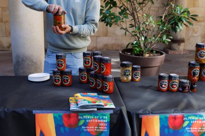 Fresno de la Vega cuenta con tres conserveras.