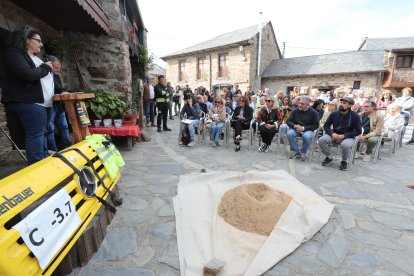 Homenaje en Espinoso de Compludo al brigadista fallecido