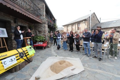 Homenaje en Espinoso de Compludo al brigadista fallecido