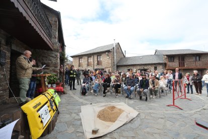 Homenaje en Espinoso de Compludo al brigadista fallecido