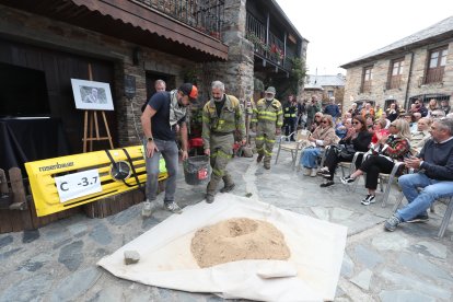 Homenaje en Espinoso de Compludo al brigadista fallecido