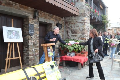 Homenaje en Espinoso de Compludo al brigadista fallecido