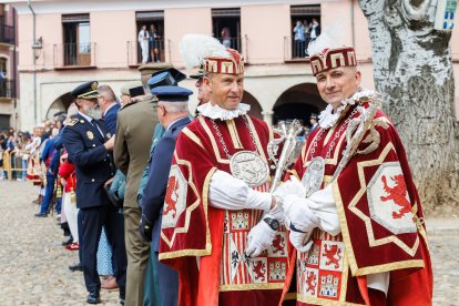 Concurso y desfile de carros engalanados en San Froilán.