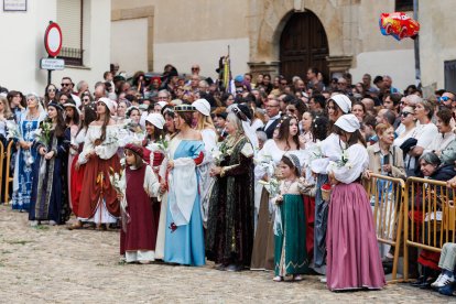 Concurso y desfile de carros engalanados en San Froilán.