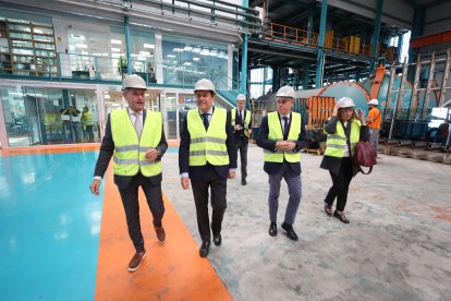 Visita de Carriedo a Tvitec en Cubillos del Sil