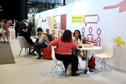 Reúne a 6.000 participantes, más de 300 ponentes, 192 stands, 40 países invitados y 15 delegaciones internacionales