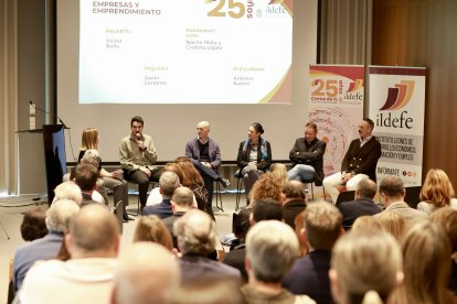 El Ildefe celebra 25 años de andadura en un emotivo acto.