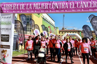 La Carrera de la Mujer repite éxito de participación y emoción.