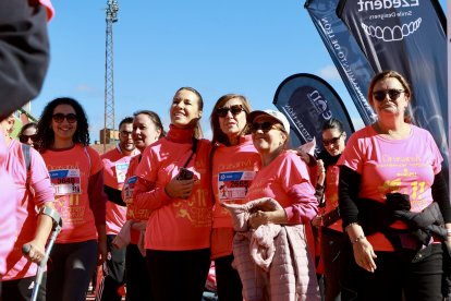 La Carrera de la Mujer repite éxito de participación y emoción.