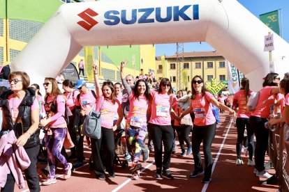 La Carrera de la Mujer repite éxito de participación y emoción.