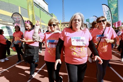 La Carrera de la Mujer repite éxito de participación y emoción.