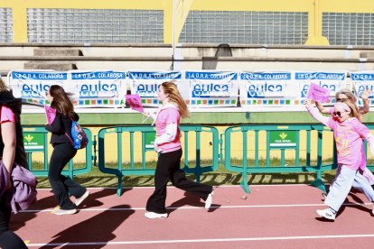 La Carrera de la Mujer repite éxito de participación y emoción.