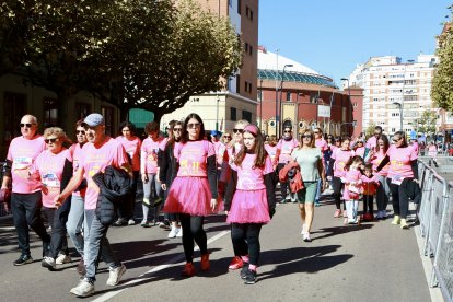 La Carrera de la Mujer repite éxito de participación y emoción.