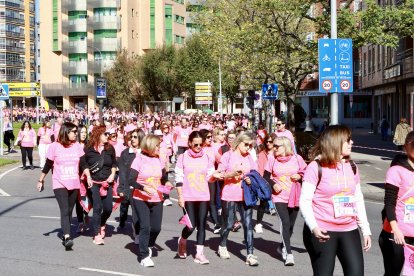 La Carrera de la Mujer repite éxito de participación y emoción.