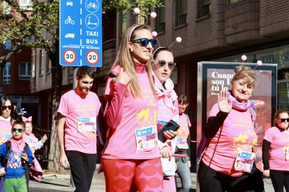 La Carrera de la Mujer repite éxito de participación y emoción.