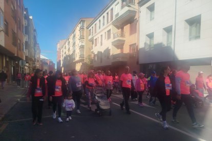 Trabajadoras y trabajadores de Wacker hicieron una quedada para sumarse a la carrera.