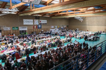 Encuentro de bolilleras en Navatejera.