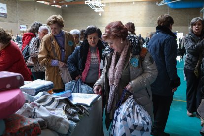 Encuentro de bolilleras en Navatejera.