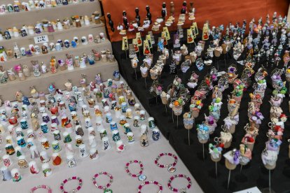 Encuentro de bolilleras en Navatejera.