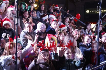 Encendido de las luces de Navidad en León 2025.