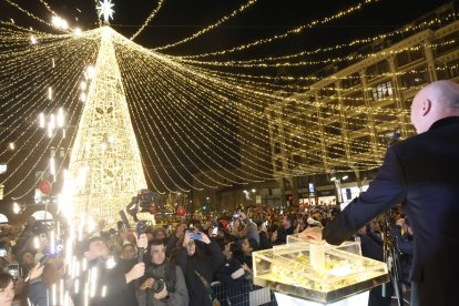 León enciende la Navidad.