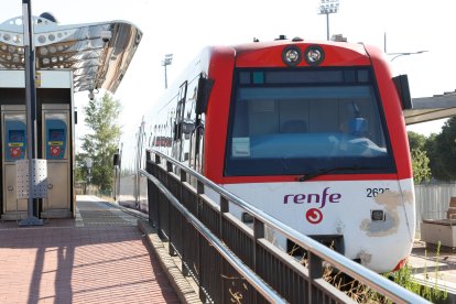 Dejadez y abandono de la línea de Ancho Métrico en León.