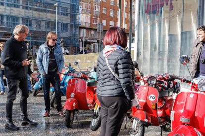 La 'Scooter Run' recorre las calles de León.