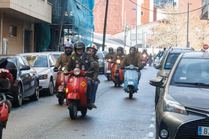 La 'Scooter Run' recorre las calles de León.