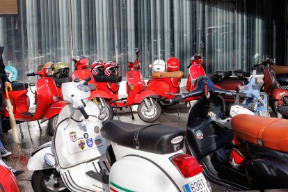 La 'Scooter Run' recorre las calles de León.