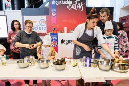 Taller inclusivo en la Feria de Productos de León.