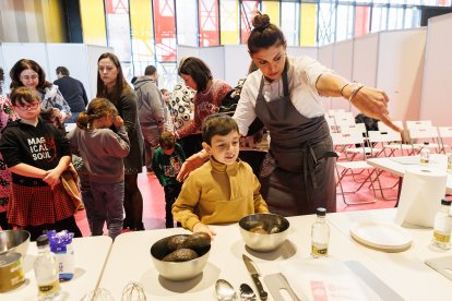 Taller inclusivo en la Feria de Productos de León.