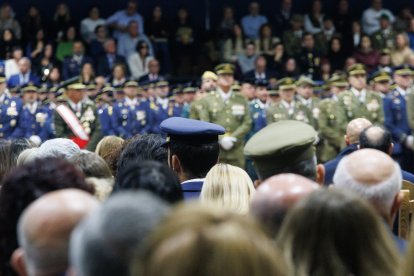 Jura de bandera de la Academia Básica del Aire por la Virgen del Loreto.