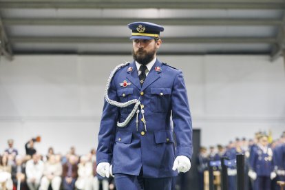 Jura de bandera de la Academia Básica del Aire por la Virgen del Loreto.