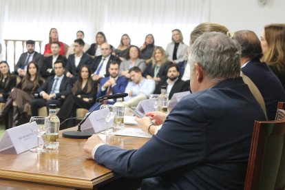 Graduación de la XV promoción del Máster en Cirugía Bucal, Implantología y Periodoncia de la ULE.